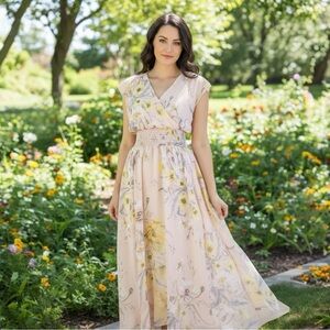 H&M Peach Floral V-Neck Maxi Dress - Size 6